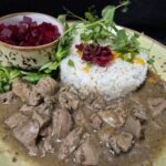 2. 200g minced schnitzel with cheese, 200g boiled potatoes with butter and parsley (1,7,3)