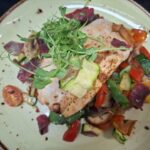 4. Špeciál – 350g Kurací steak na grilovanej zelenine